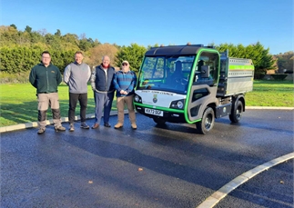 Sandy Town Council takes delivery of its new electric vehicle